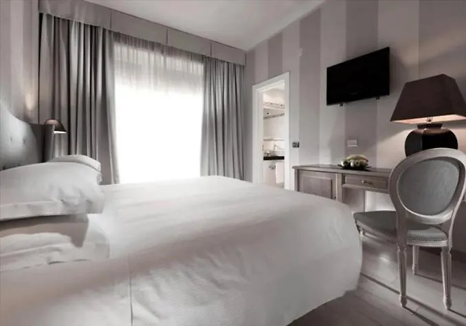 C-Hotels Ambasciatori Florence 4*,