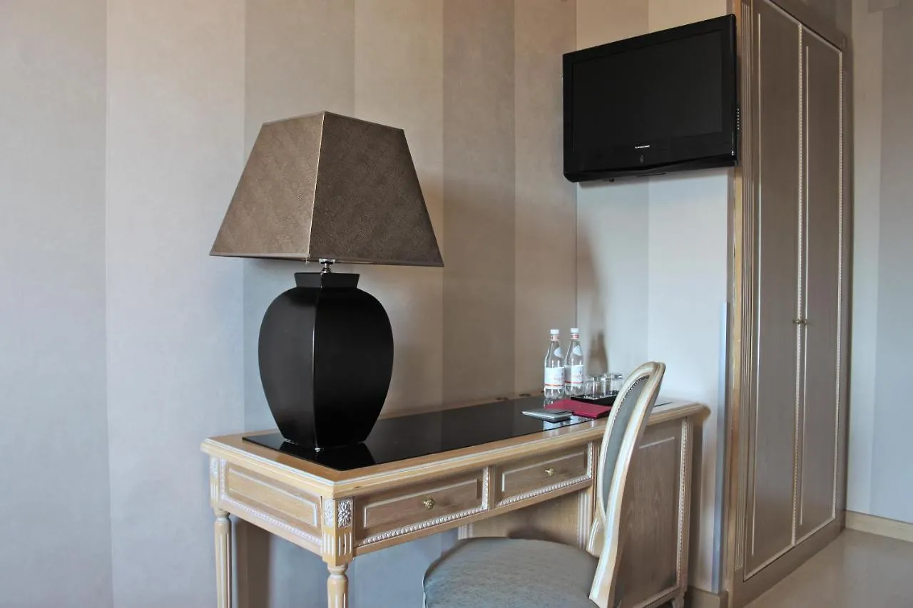 **** Hotel C-Hotels Ambasciatori Florence Italy